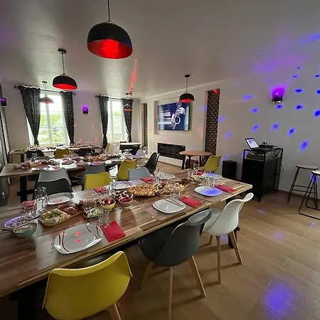 La Maison Des Amis En Normandie Апарт-отель