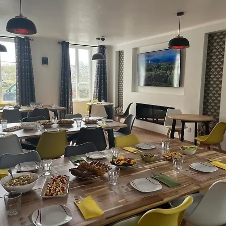 Апарт-отель La Maison Des Amis En Normandie Pontfarcy